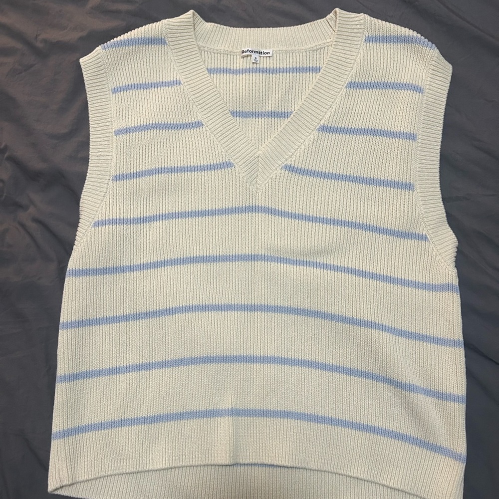 NWOT Reformation Sweater Vest :)